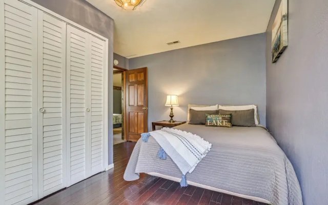 Partial Lake Arrowhead View: Cabin w/ Game Room!