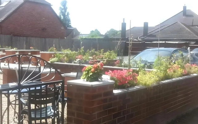 Swan Inn, Heathrow Airport