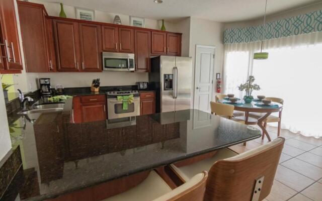 Magical Windsor Hills Villa