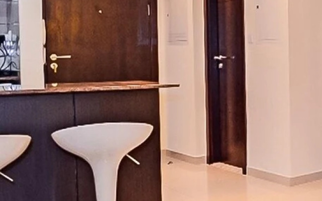 KOHH – 1BR in Bay Central