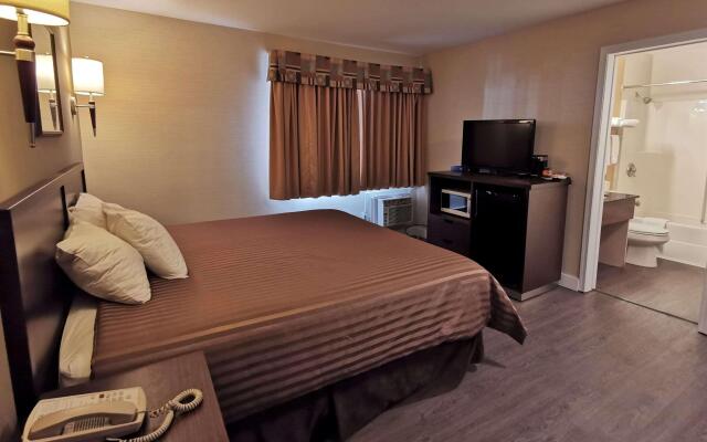 Rodeway Inn & Suites