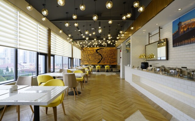 Shanghai Little Lujiazui Qingju Homestay