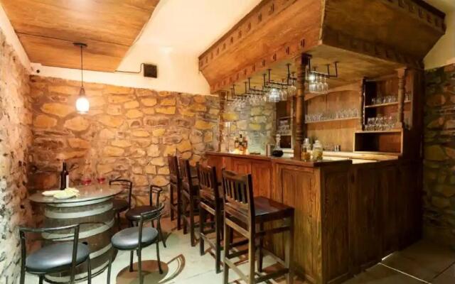 Castle Vintage VillageHouse 6BHK