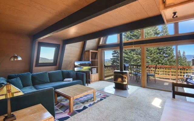 Cozy Mountain View A-frame