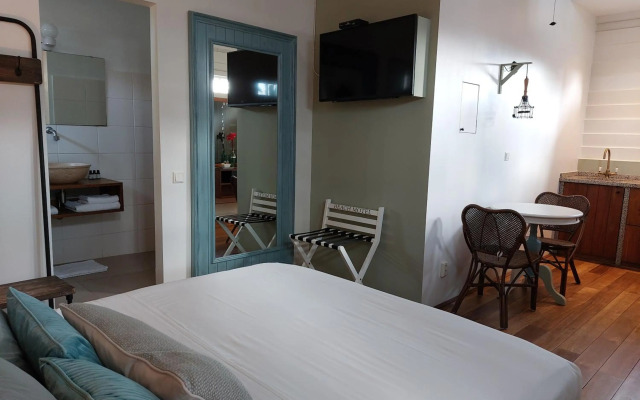 Couleur Locale Paramaribo