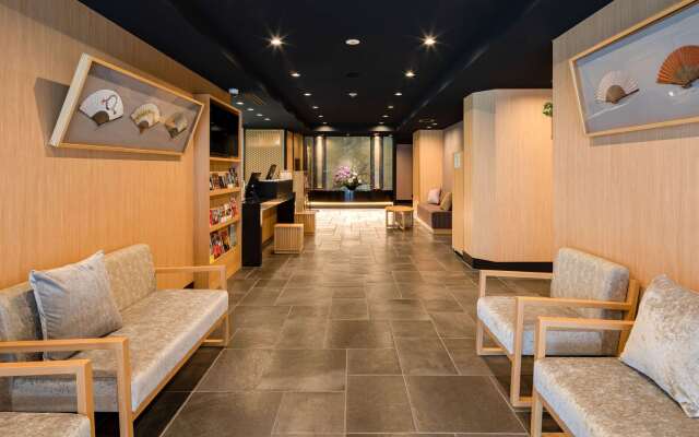 Comfort Inn Kyoto Shijokarasuma