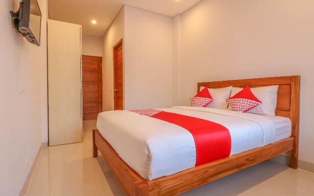 OYO 1200 Kencana Residence