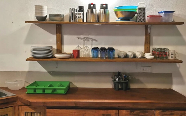 Bamboo Surf House - Hostel