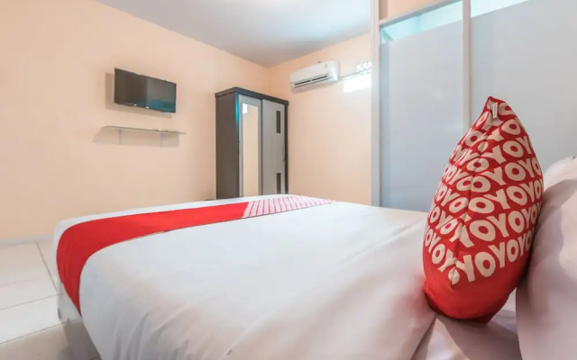 J&B Room Pramuka by Oyo Rooms