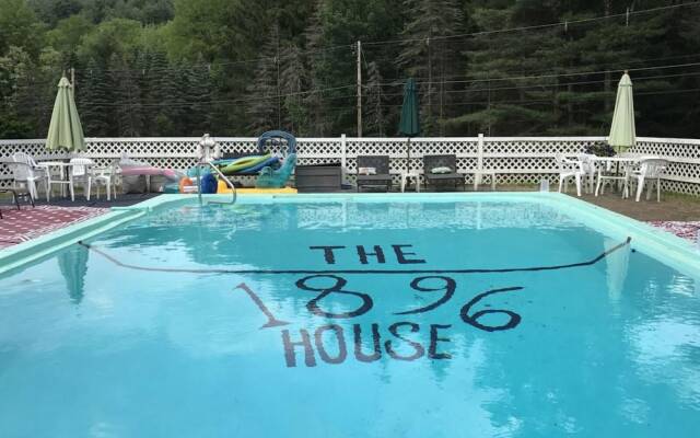 1896 House Country Inn - Barnside Inn