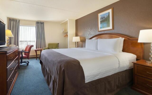 Travelodge Calgary MacLeod Trail
