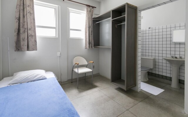 OYO Avenida Park Hotel