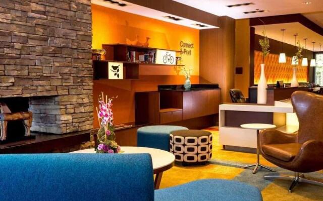 Fairfield Inn & Suites By Marriott Richmond West