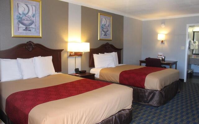 Econo Lodge near The Domain - The Arboretum