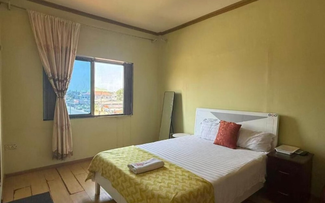 Huayun Primier Hotel