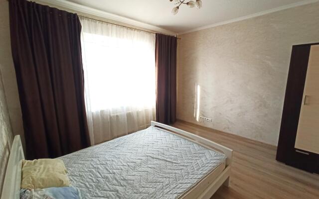 Апартаменты на улице Барыкина 4