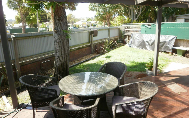 Kickback Cottages