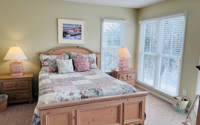 Le Tournesol 4 Bedroom Home by RedAwning