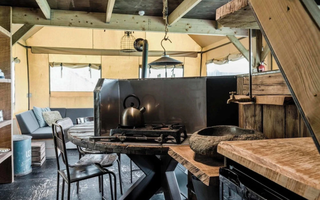 Woodlodge in Duynpark With Scenic Views