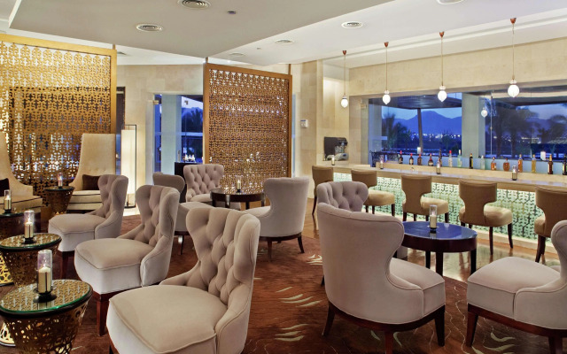 Hilton Luxor Resort & Spa