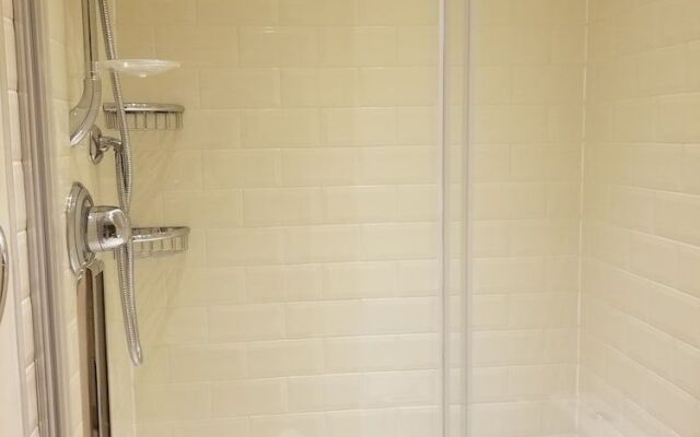 Mayflower Apartments