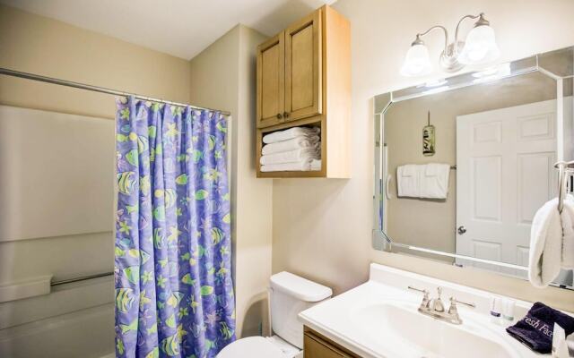 2b/2b w/ Pool & Tennis Court, Sleeps 6