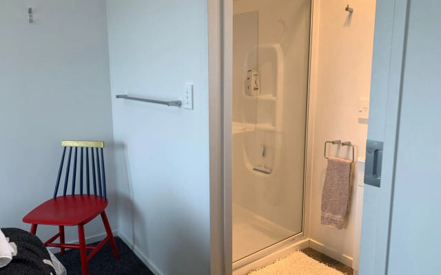 A Beauty on Bligh St Te Anau