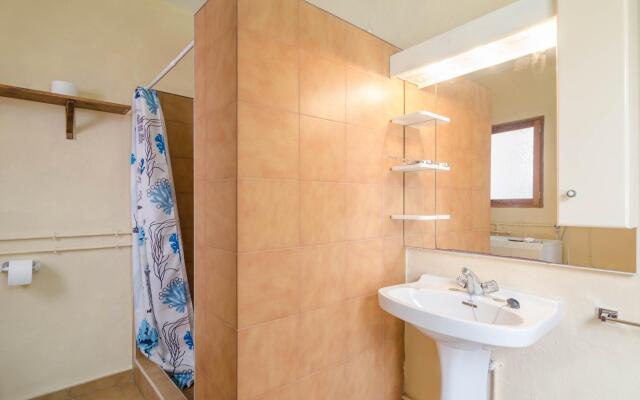 CAN PEDRO ROS - Chalet with terrace in S'ILLOT. Free WiFi