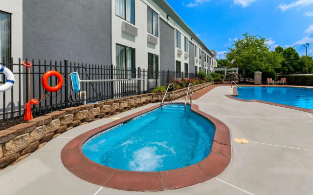 Spark by Hilton Hummelstown Hershey