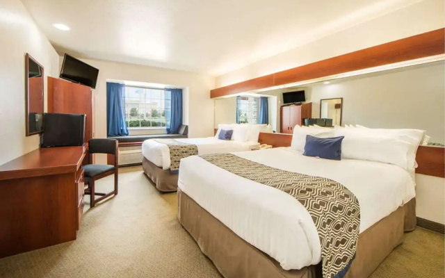 Microtel Inn & Suites By Wyndham Miami