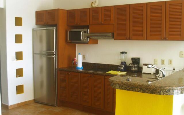 Beachfront Apartment Your Home in Cozumel