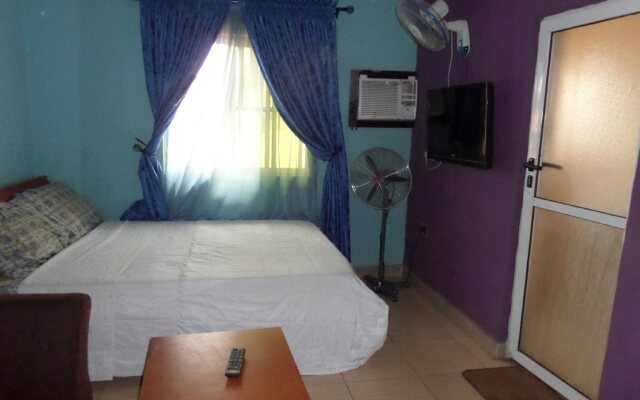 Turaki Palace Hotel Abeokuta