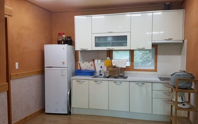 Gyeongju Healing Camp Glamping