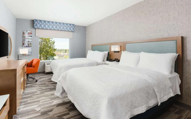 Hampton Inn by Hilton Bellingham Airport