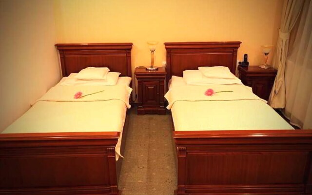 Hotel Opal