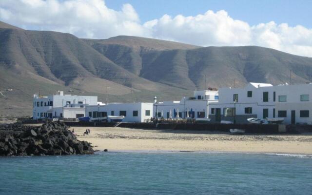 Absolute Beachfront Apartment