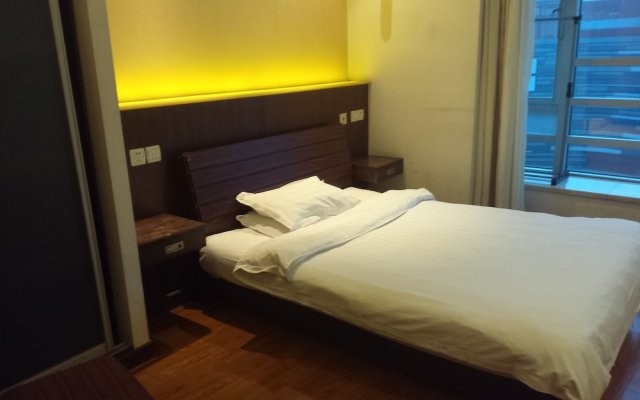 Jiarong Apartment Hotel