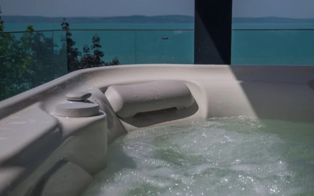 BJ81 Suite Hotel