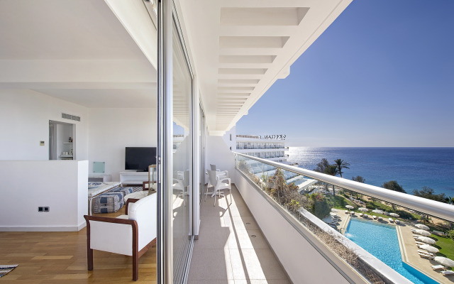 Grecian Sands Hotel