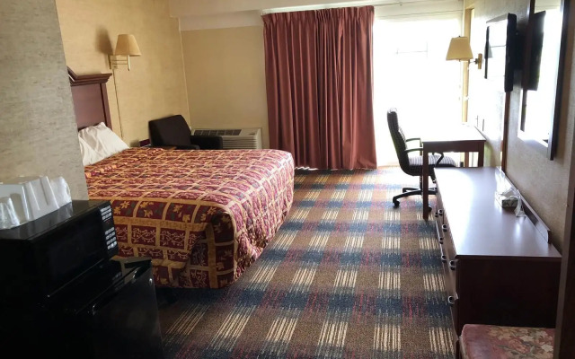 Red Carpet Inn North Syracuse