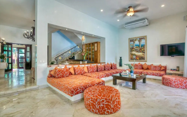 Mansion Villa in Soliman Bay for 34 guests!