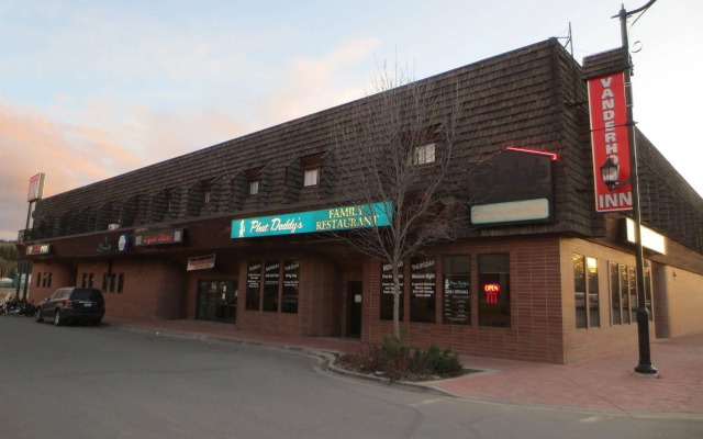 Vanderhoof Inn