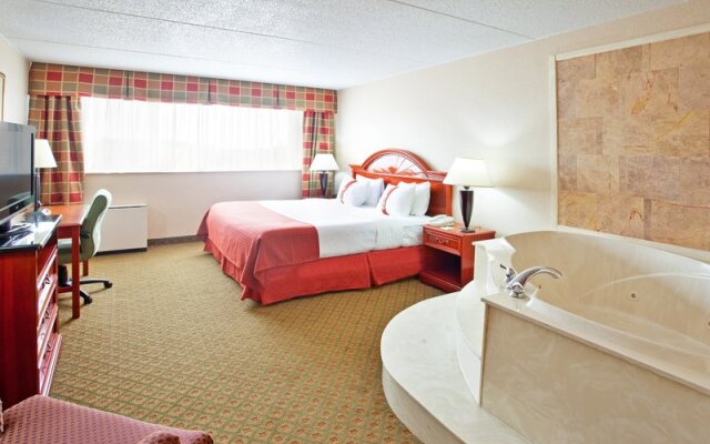 Holiday Inn Muskegon-Harbor