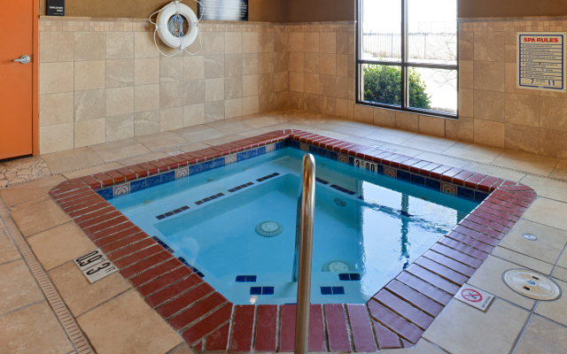 Hampton Inn & Suites Albuquerque-Coors Road