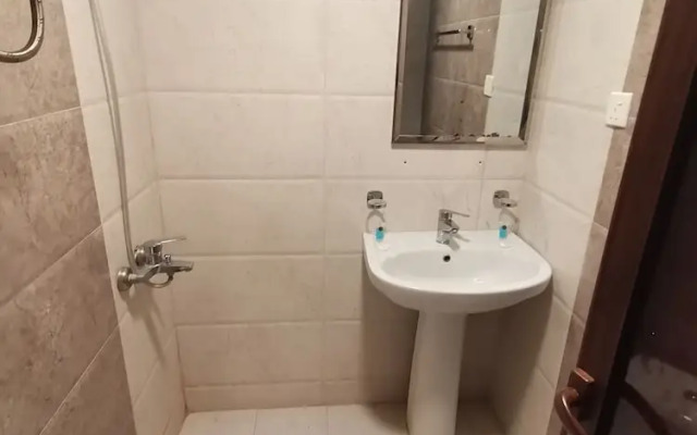 Private Luxury Apartments - Al Khozama