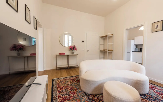 Salutati Apartments by MMega