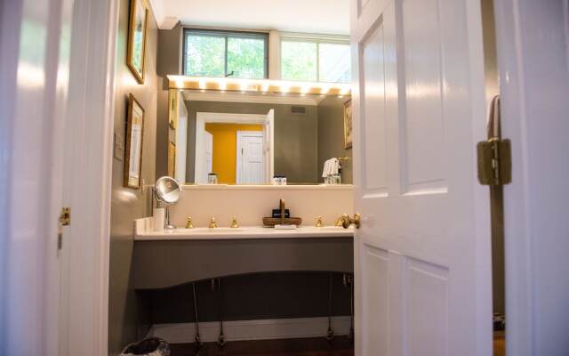 The Ashby Inn & Restaurant