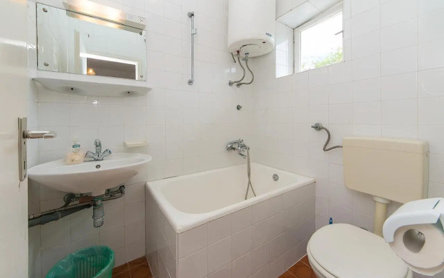 Studio Baska Voda 6773c