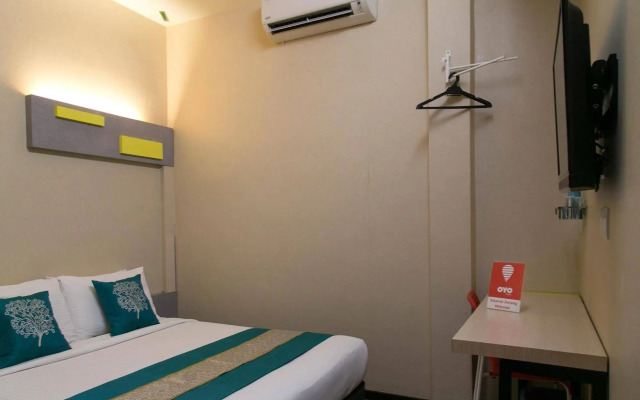 Smile Hotel Danau Kota