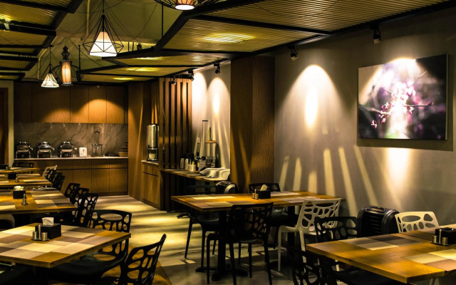 Point Boutique Hotel